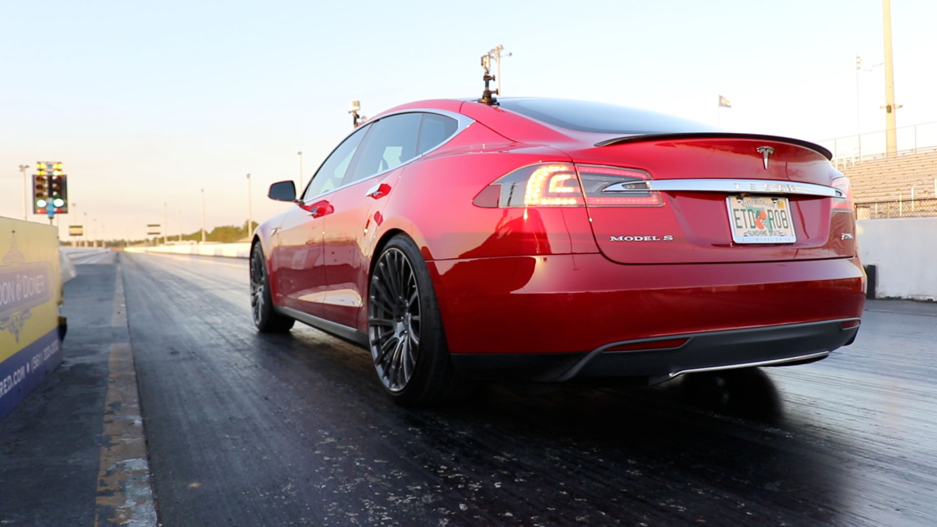 2015 Mult Coat Red Tesla Model S P90D Ludicrous picture, mods, upgrades